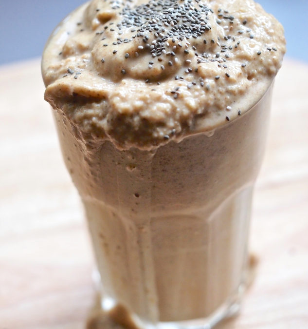 Vanilla Protein Super Smoothie + Super Energy Balls
