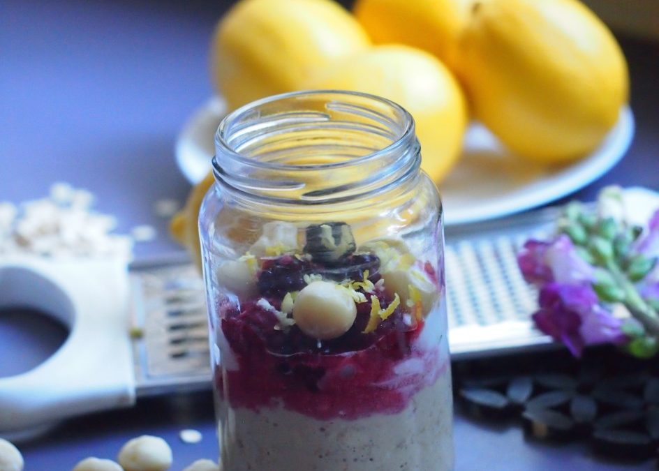 Zesty Berry & Macadamia Overnight Oats