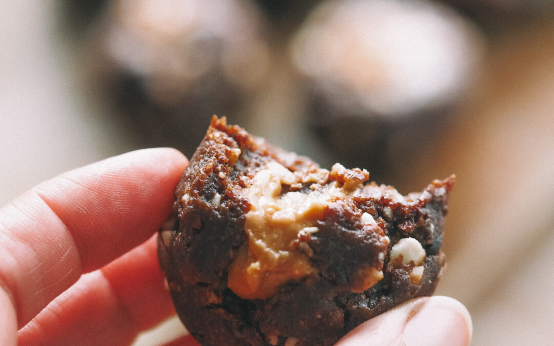 Cocao & Cardamon Balls w a Peanut Butter Centre
